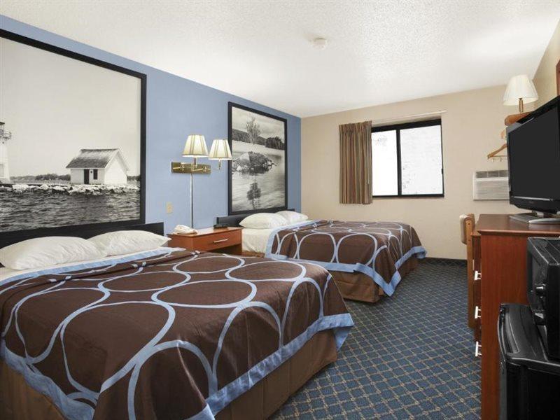 Motel Super 8 By Wyndham Massena Ny Exterior foto